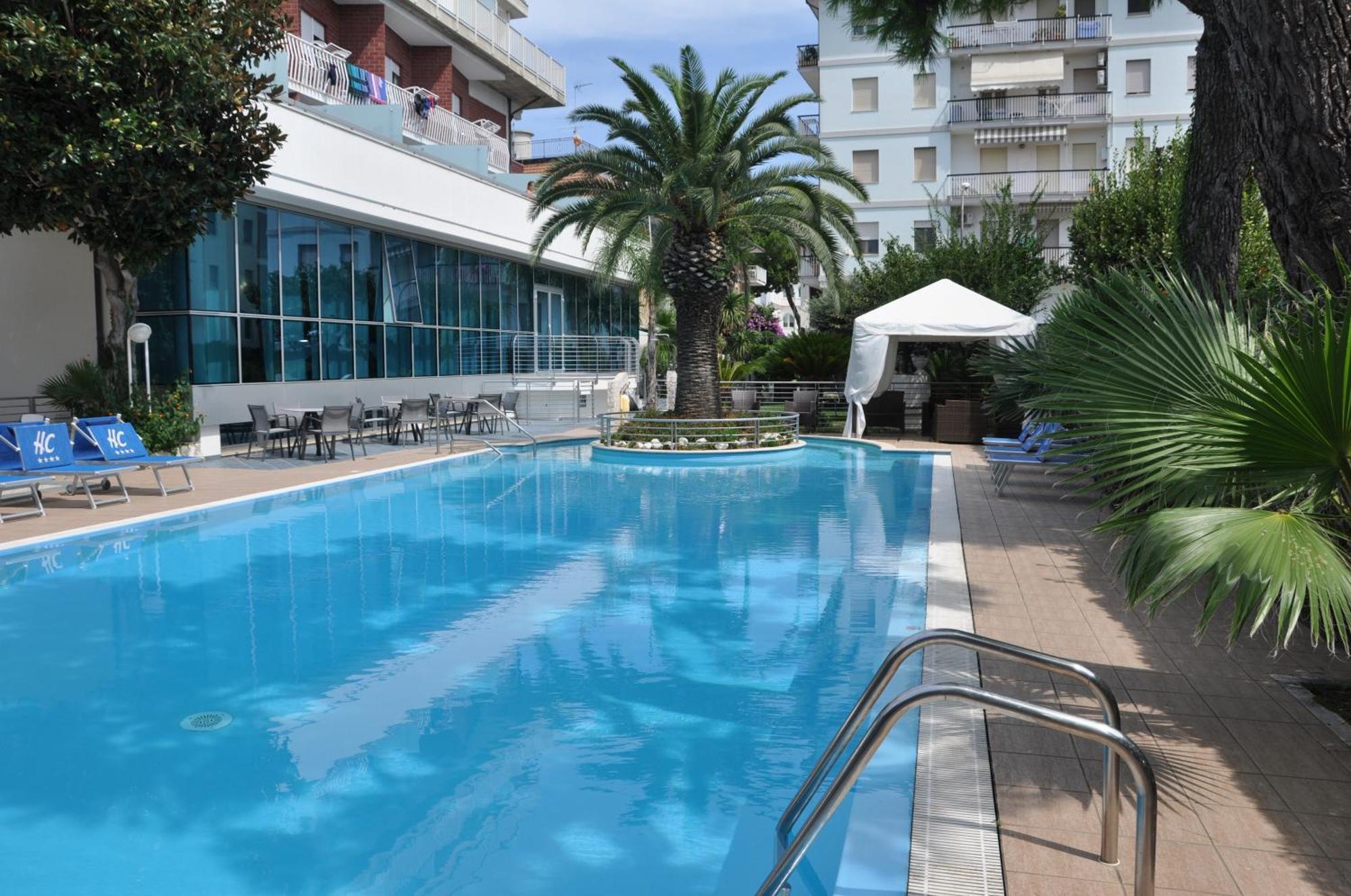 Hotel Haus Charlotte San Benedetto del Tronto Bagian luar foto